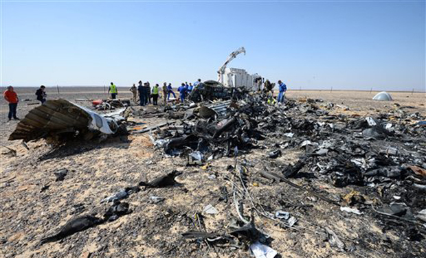 The Airbus A321 crashed 23 minutes after taking off from the Sharm al-Sheikh tourist resort eight days ago, killing all 224 passengers and crew. Islamic State militants fighting Egyptian security forces in Sinai said they brought it down. (Photo: AP) The Airbus A321 crashed 23 minutes after taking off from the Sharm al-Sheikh tourist resort eight days ago, killing all 224 passengers and crew. Islamic State militants fighting Egyptian security forces in Sinai said they brought it down. (Photo: AP)